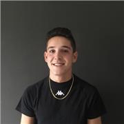 Cerchi lezioni di tennis divertenti, formative e che non svuotino il portafoglio? Lezioni di tennis per tutti i livelli